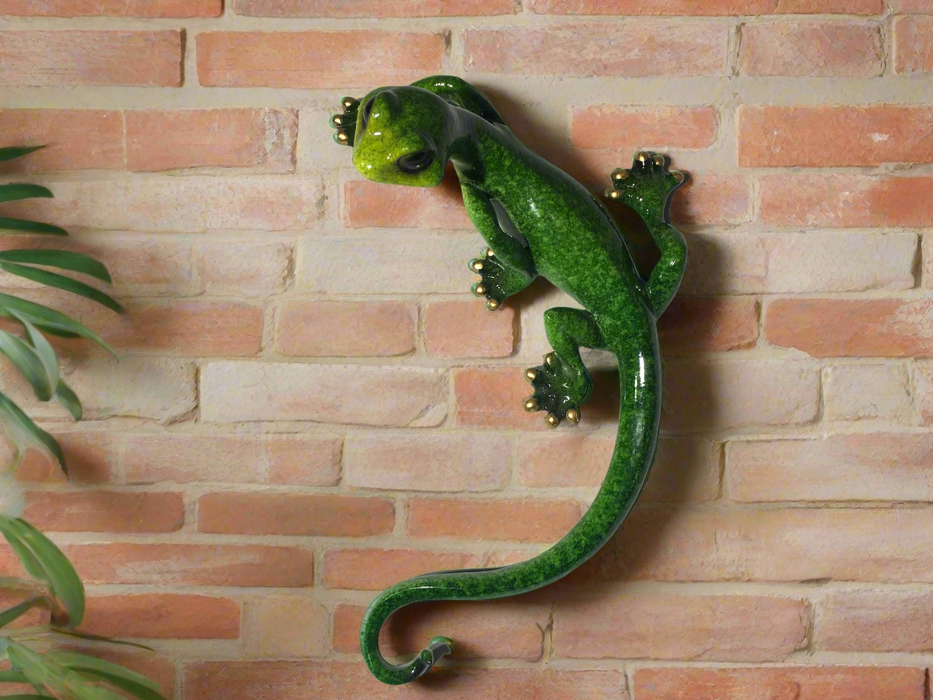 Green Gecko Wall Decor - Medium